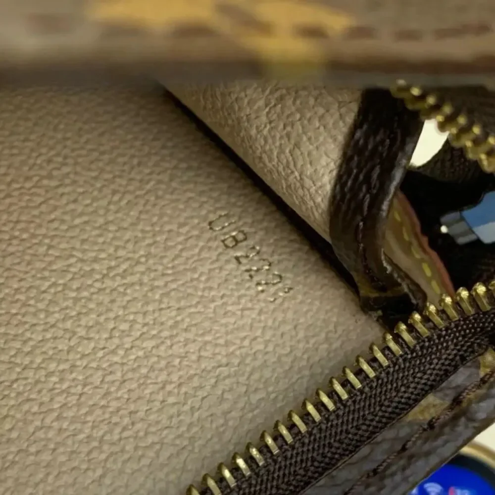 Louis Vuitton Women Pre-Loved Bag Very Good Condition